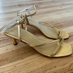 Gold y2k kitten heels